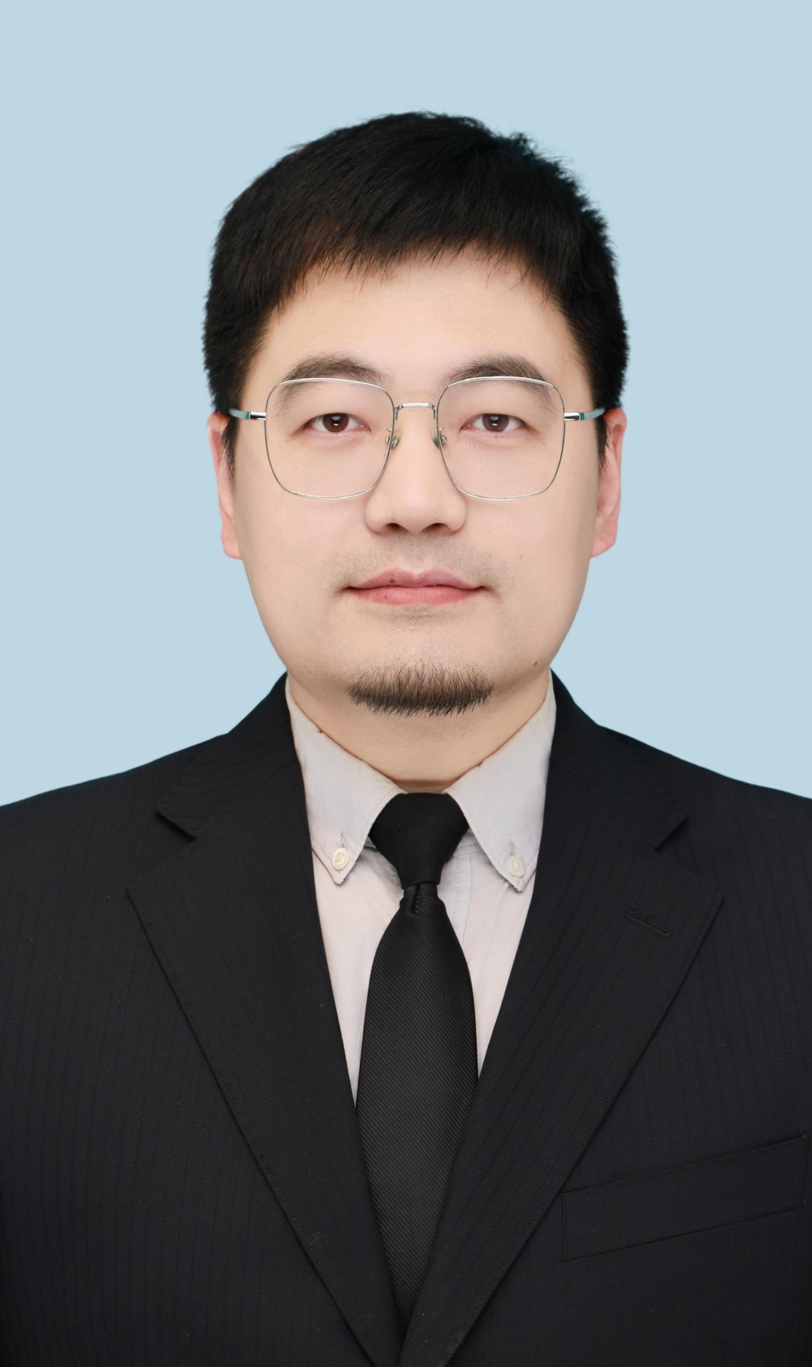 毕业于天津大学