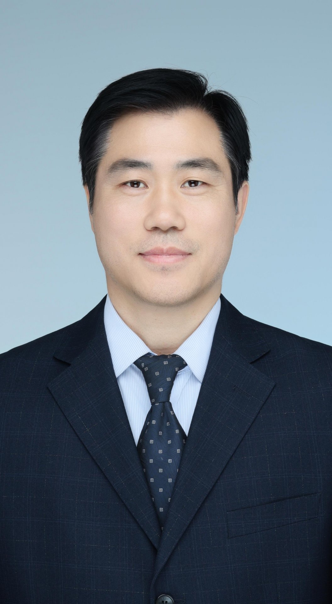 毕业于日本筑波大学